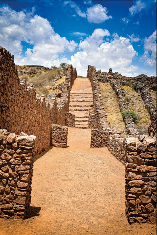 Allée du site d'El Castillo de Huarmey au Pérou, il y a 400 ans.