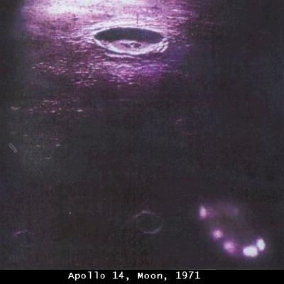 Apollo 14 et un ufo.