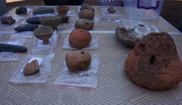 Artéfacts & poteries inhumés à Slarina en Bulgarie.