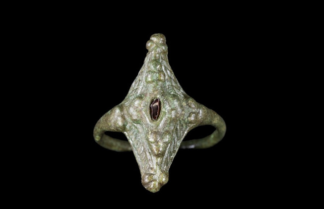 Bague en argent d'origine picte en Ecosse, il y a 1 000 ans.