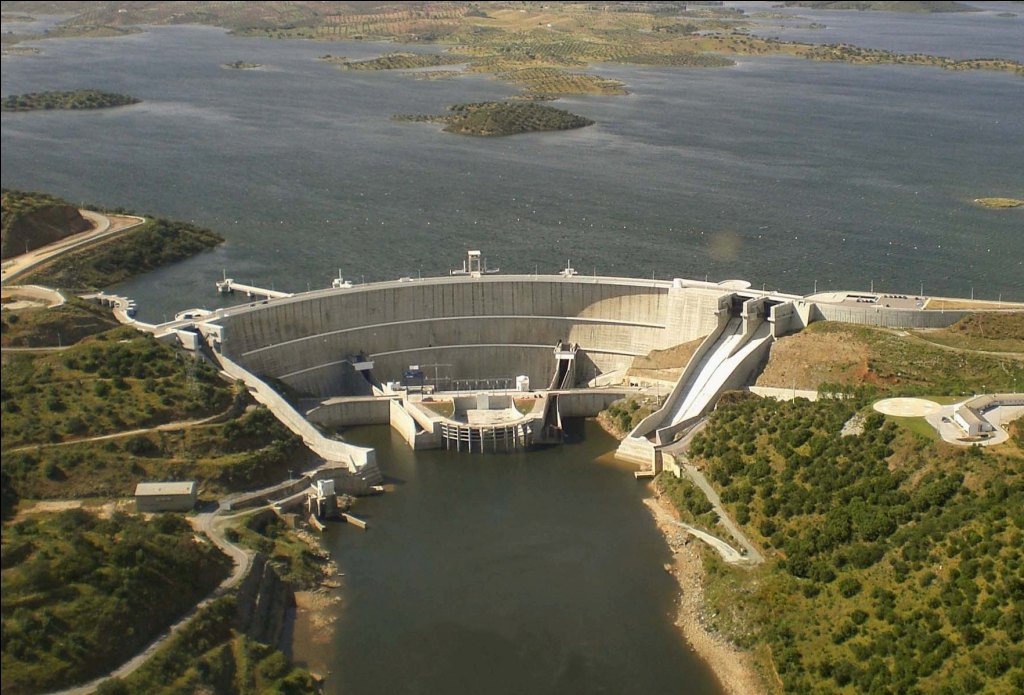 Barrage d'Alqueva dans l'Alentejo au Portugal.