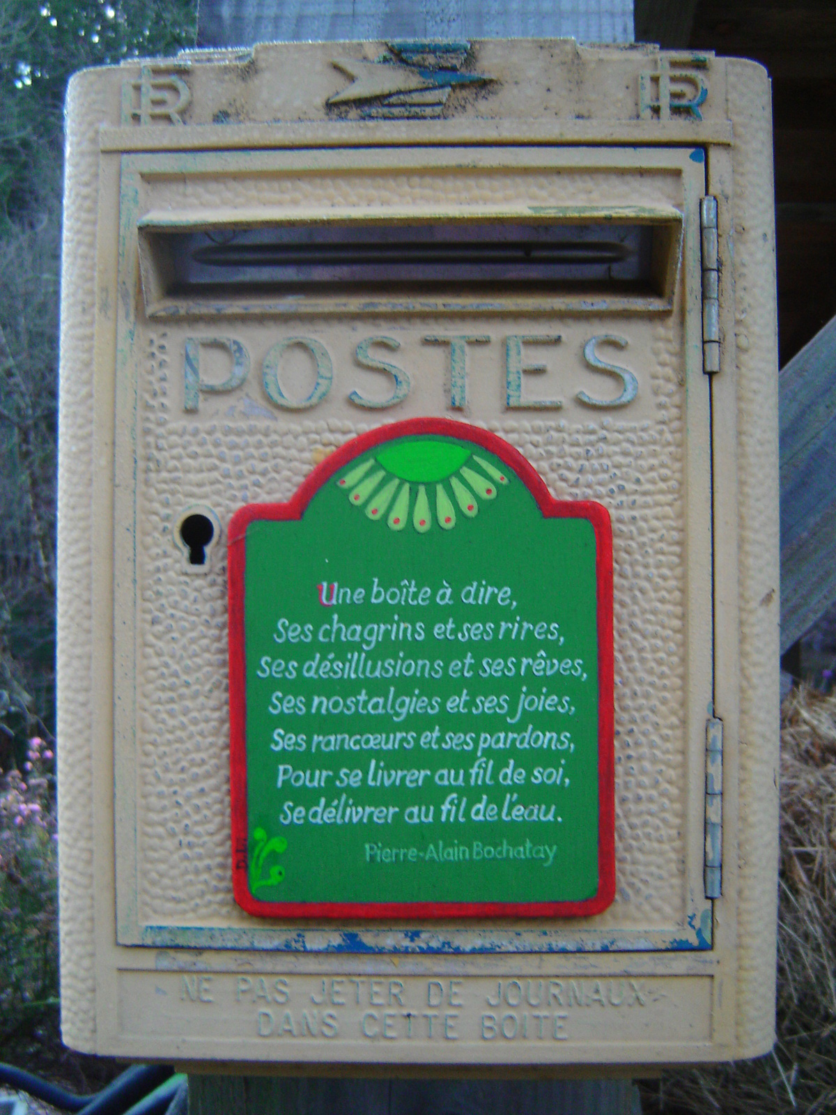 Boîte aux lettres d'Issamoulenc, dans l'Auzène, en Ardèche.