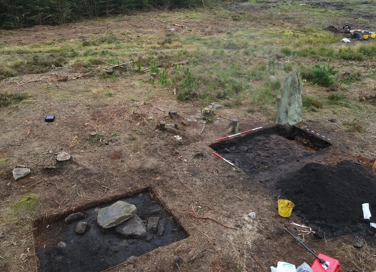 Cercle de pierre à Farley Moor, dans le comté du Derbyshire en Angleterre, vieux de 3 700 ans.