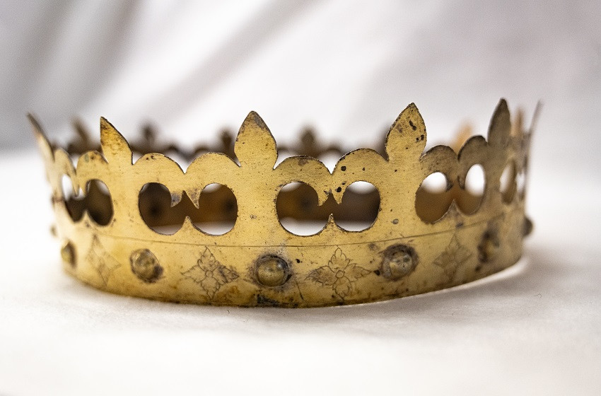 Couronne en or de la reine Barbara Radziwiłł du XVIe siècle à Vilnius en Lituanie.