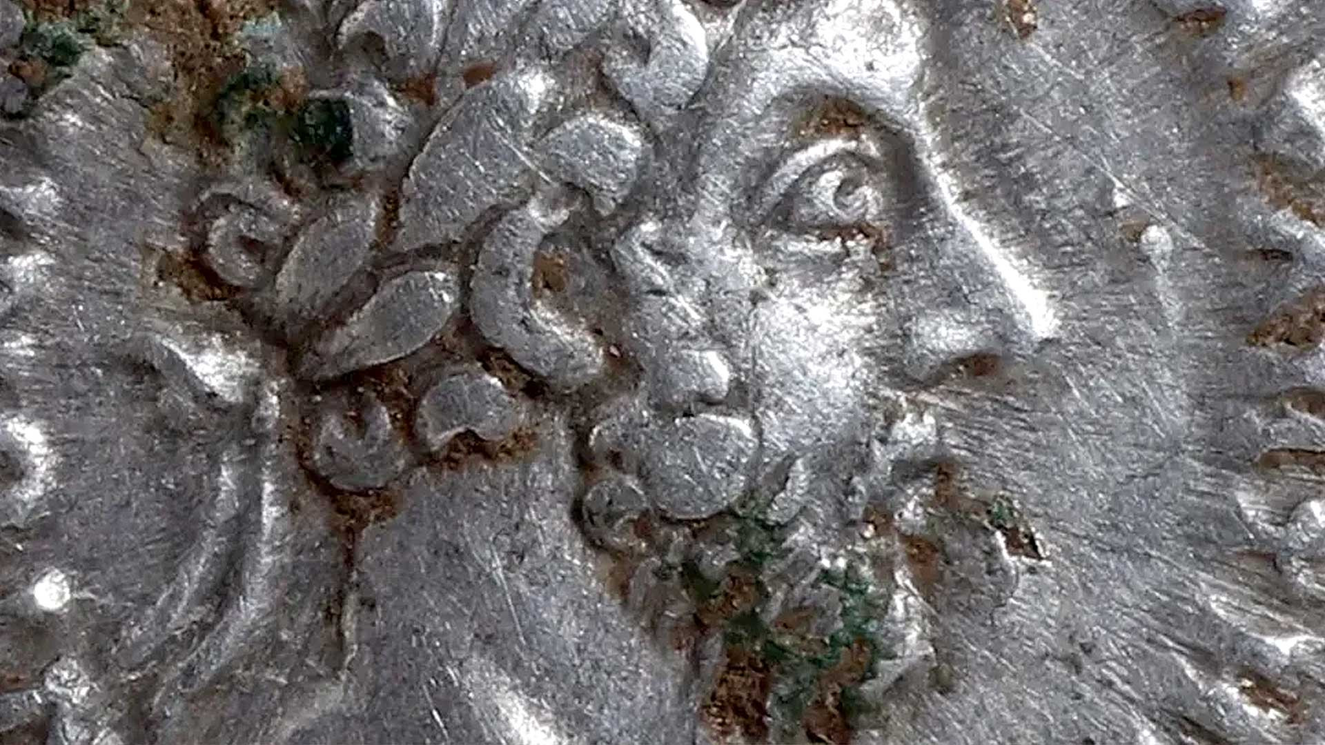 Monnaie en argent vieille de plus de 2 000 ans.