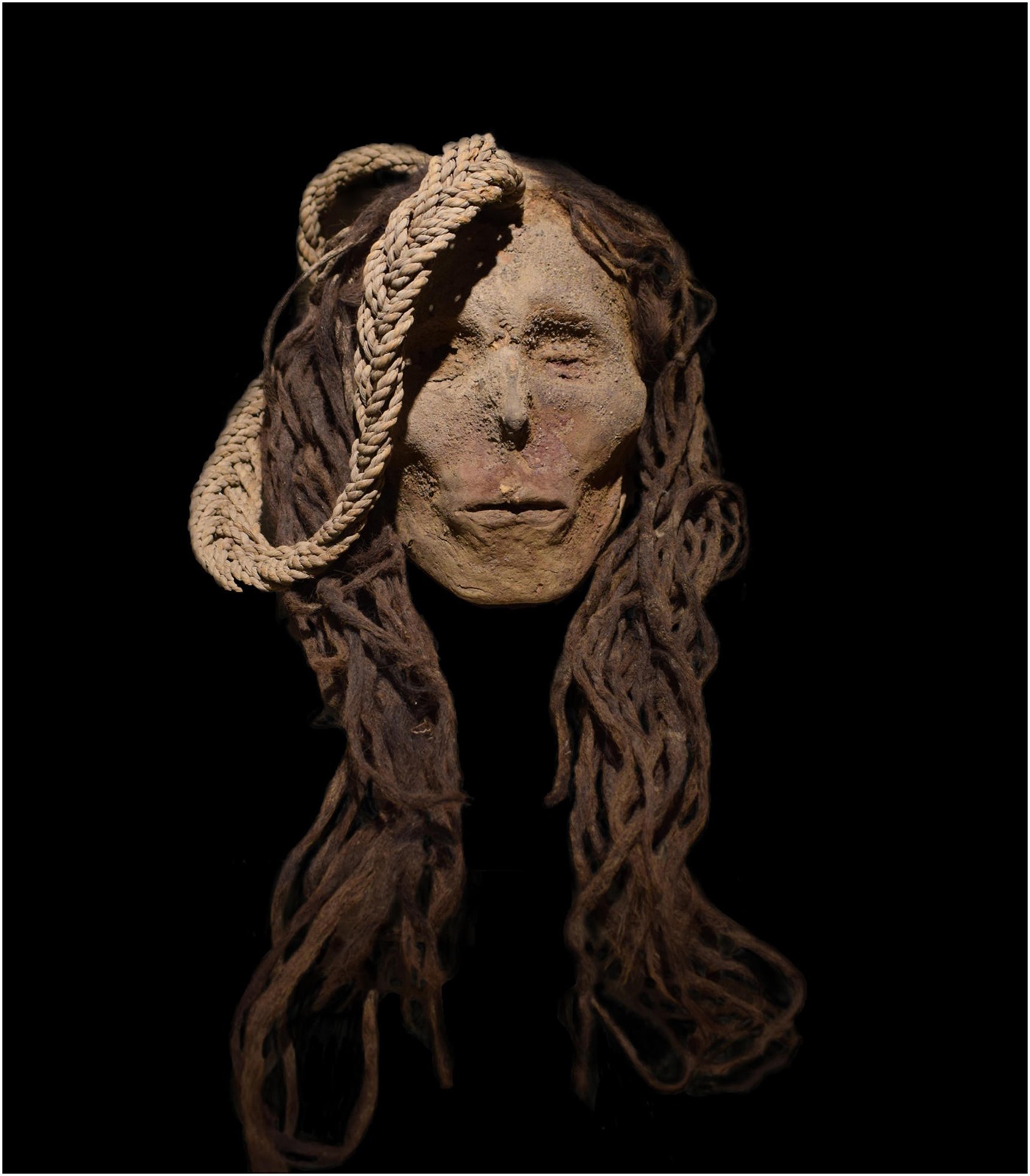 Femme nazca offert en sacrifice au Pérou, il y a 3 500 ans.