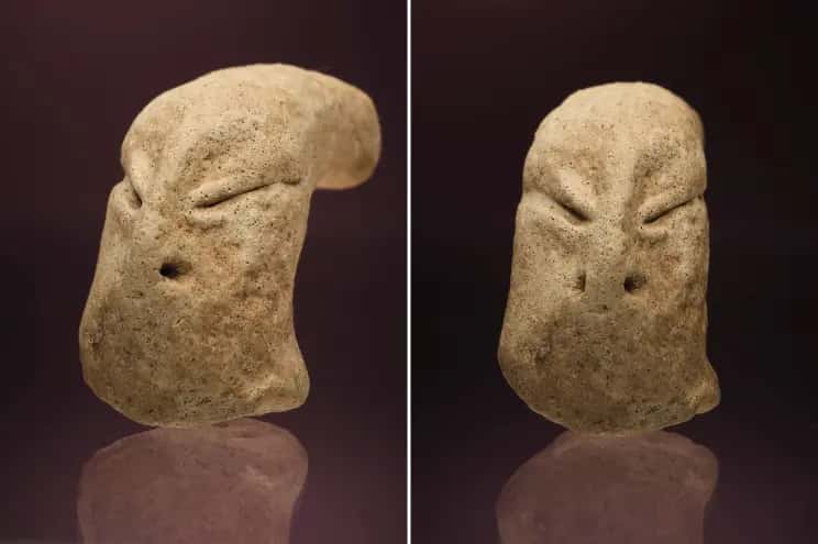 Figurines masculines à l'aspect alien, sur le site de Bahra au Koweït, dans la péninsule arabique, il y a 7 000 ans.