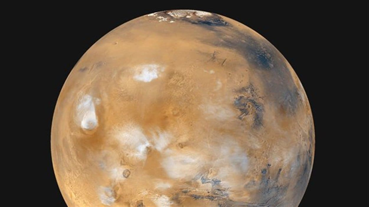 Planète Mars  enneigée