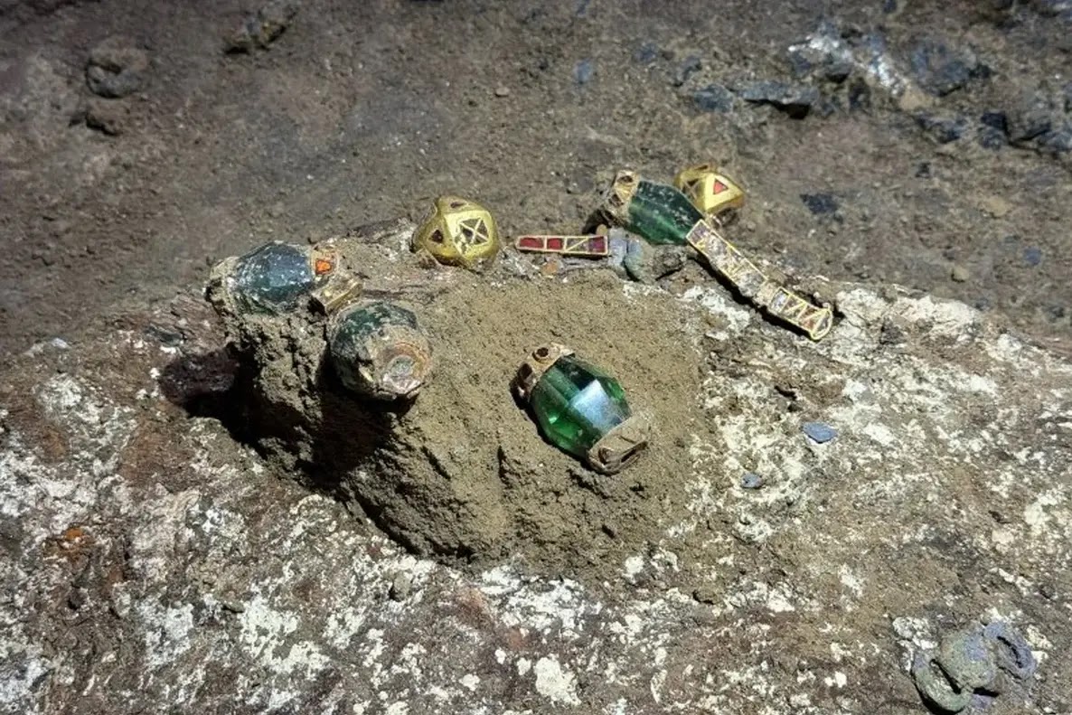 Bijoux d'une tombe de culture alanienne en Russie.