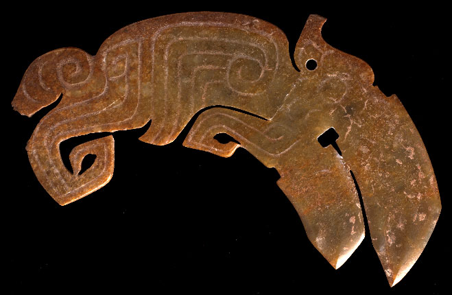 Jade en forme d'oiseau, sculptée en néphrite.