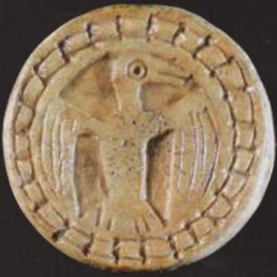 Pion de trictrac dans le château de Mayenne en France, vieux de 800 ans.