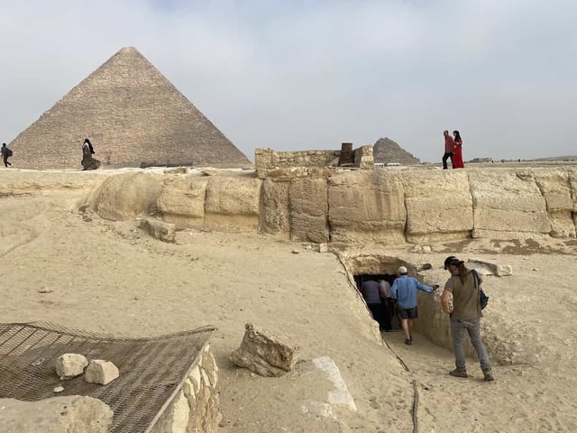 Entrée du puits d'Osiris.