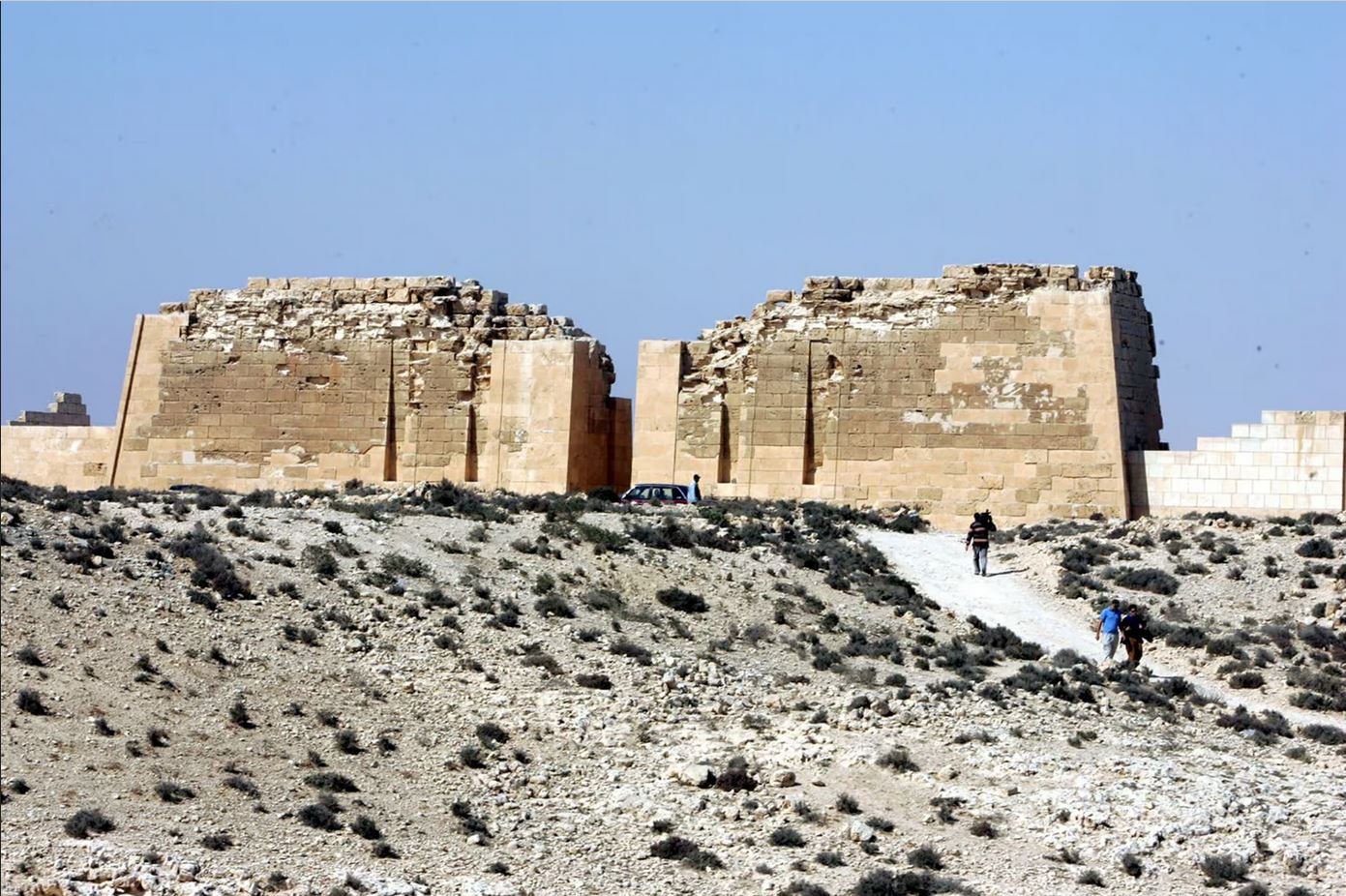 Façade du temple de Taposiris Magna, près d'Alexandrie en Egypte.