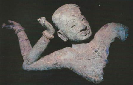Statue de Vishnu Anantashayin au Cambodge.